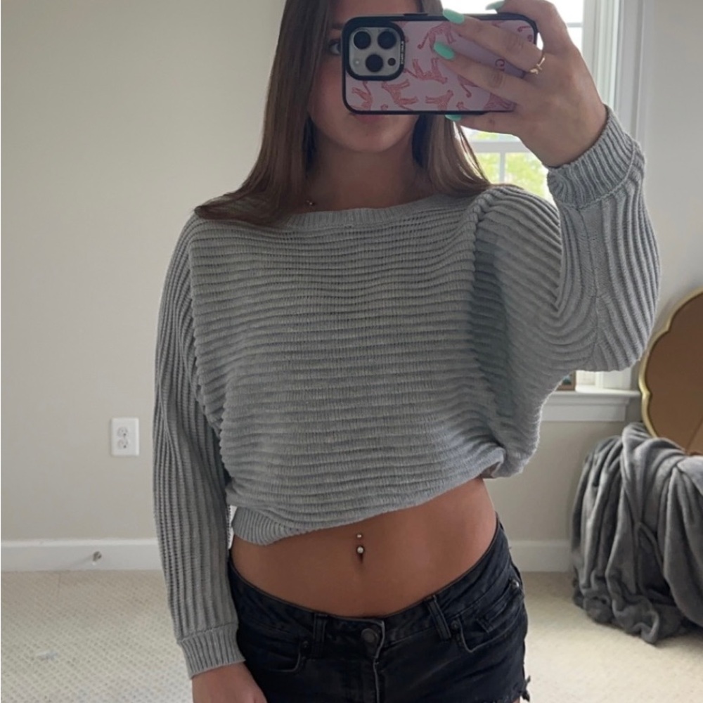 Women’s S gray sweater